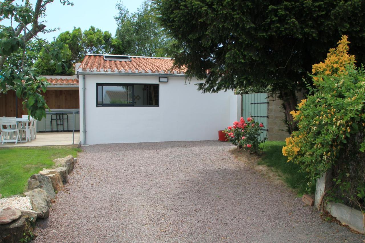 Maison Ti Havre Avec Jardin Prive Dans Village De Pecheurs A Brem Sur Mer ! Exterior foto